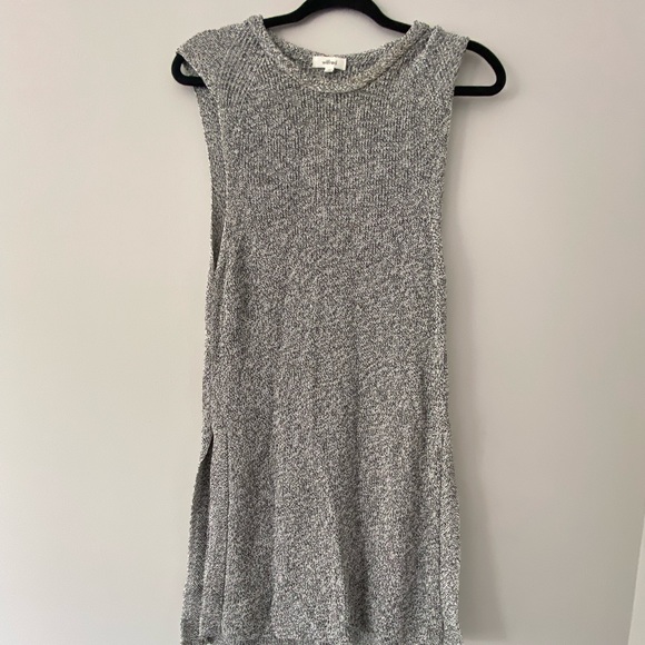 Wilfred mockneck sleeveless shirt - Picture 1 of 2